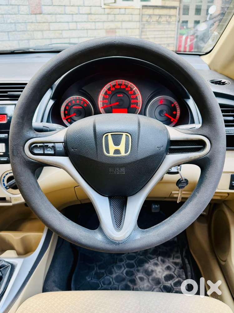 Honda City (petrol) 2011/2nd Owner Only 63k Kms Driven