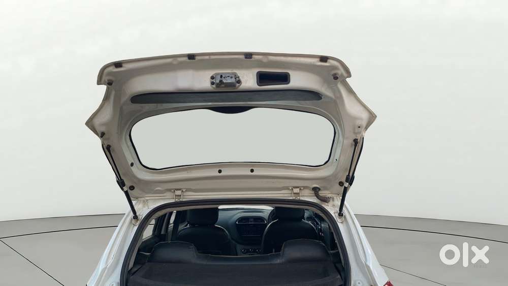 Tata Tiago 1.2 Revotron Xt, 2020, Petrol