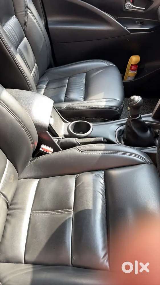 Toyota Innova Crysta 2023 Diesel 175000 Km Driven