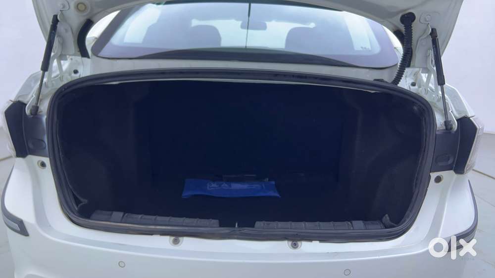 Tata Tigor Xm, 2023, Petrol