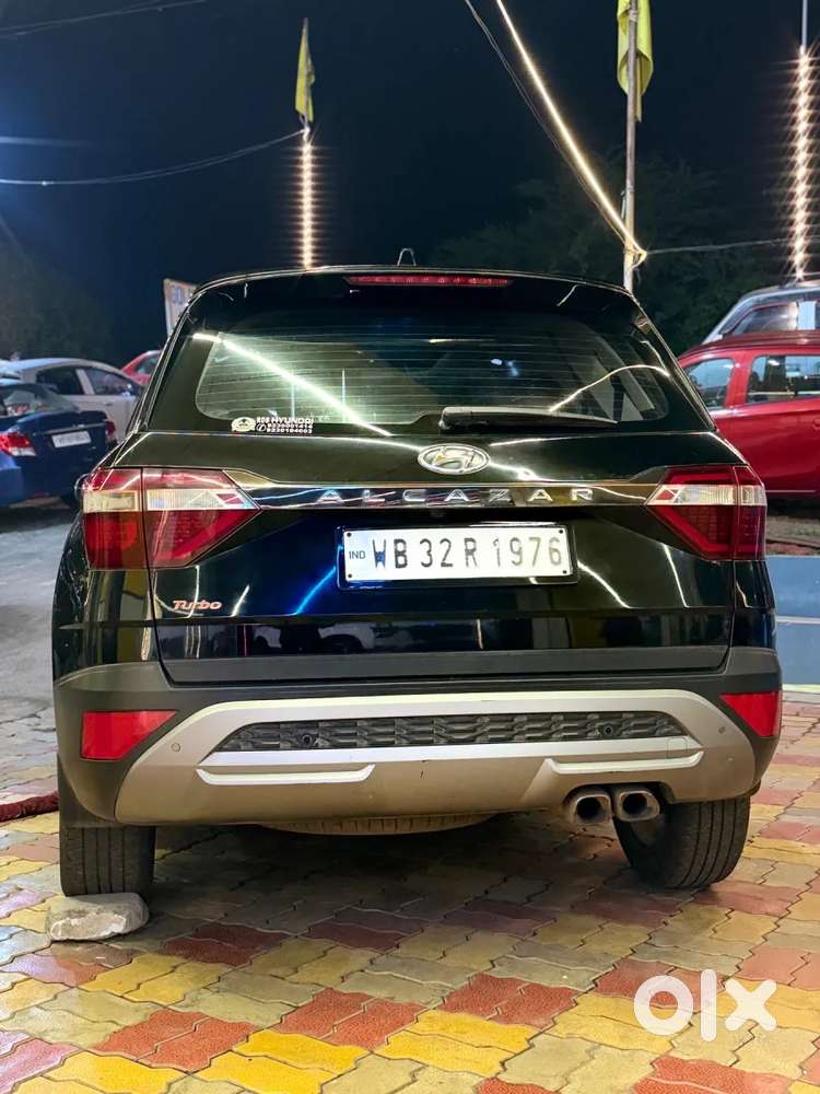 Hyundai Alcazar Platinum 7 Str 1.5 Turbo Petrol Adventure, 2023, Pet..