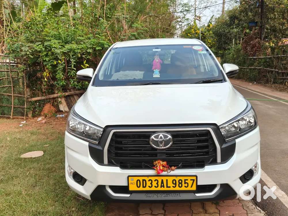Toyota Innova Crysta 2024