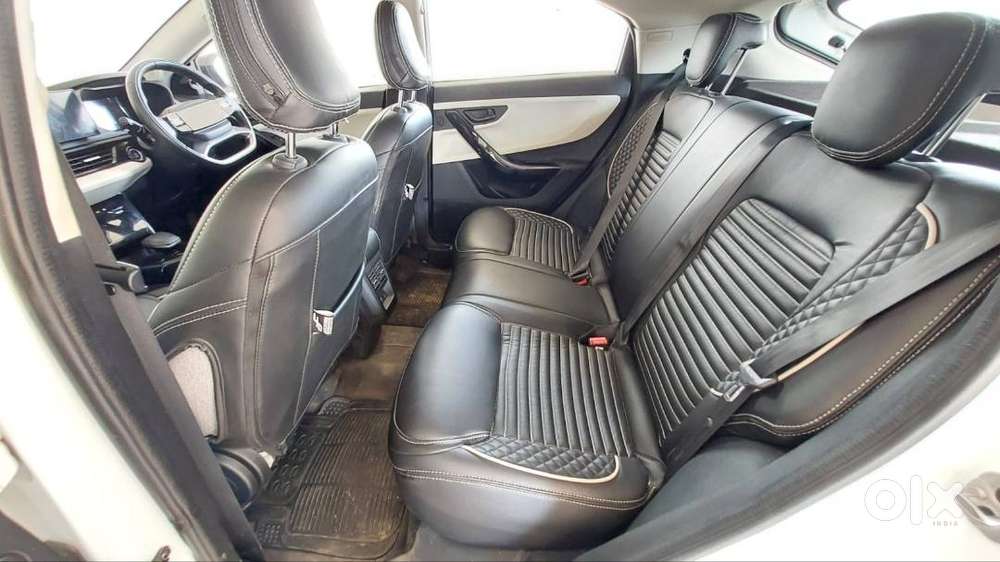 7 Speed Dca, 17 Inch Alloy Wheels, 6 Air Bags