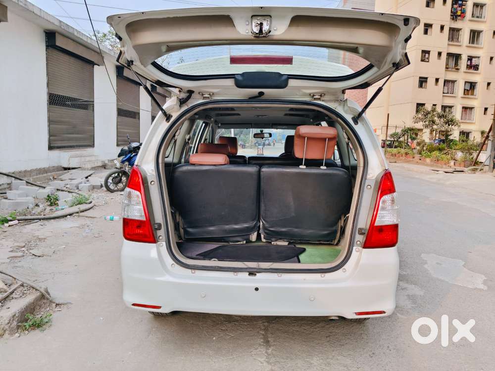 Toyota Innova [2013-2016] 2.5 G4 8 Str, 2014, Diesel