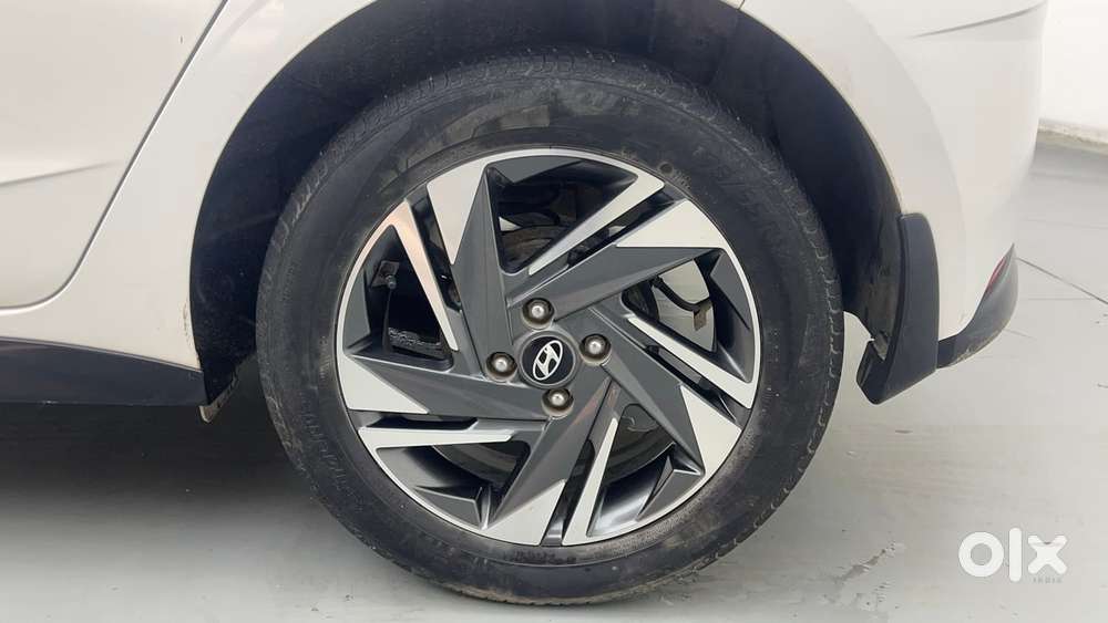 Hyundai New I20 1.2 Asta (o) Mt, 2023, Petrol