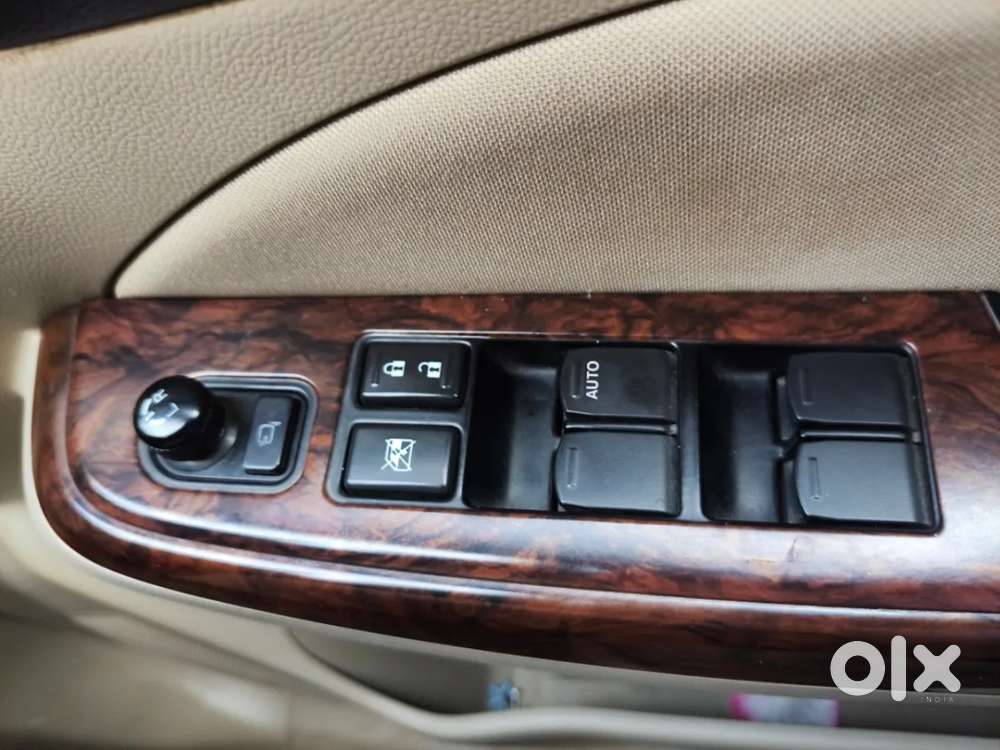 Maruti Suzuki Dzire 1.2 Zxi Amt, 2018, Petrol