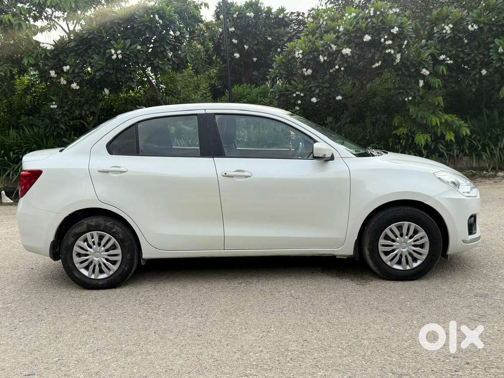 Maruti Suzuki Swift Dzire Vxi(o) Mt, 2018, Cng & Hybrids