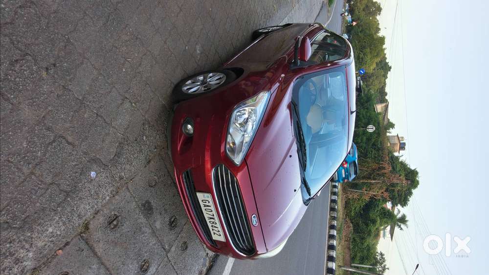 Ford Figo Aspire Titanium Plus (2016) &ndash; Top-end | Family Car