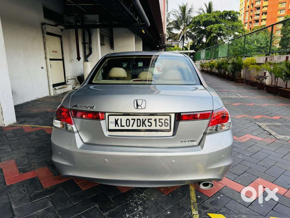 Honda Accord 2.4 Manual, 2011, Petrol