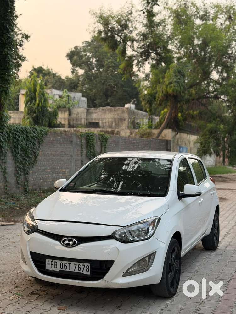 2013 Hyundai I20 Manual