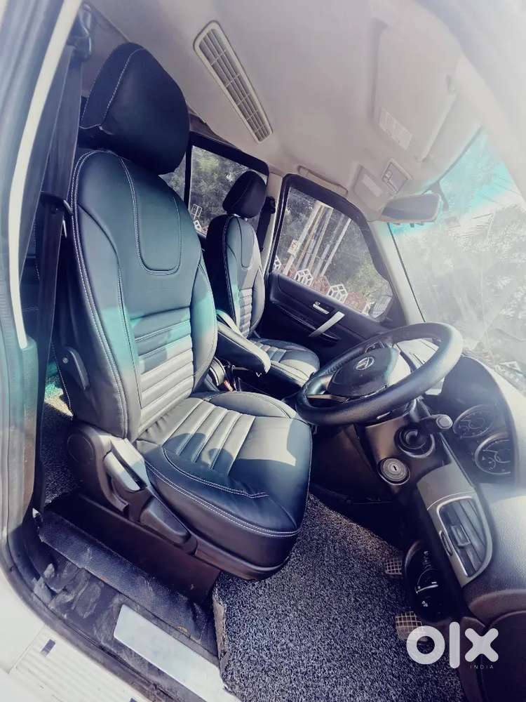 Tata Safari Storme 2016 Petrol Well Maintained