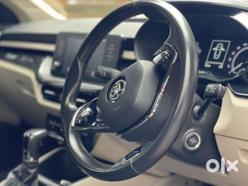 Skoda Slavia 1.0 Ambition Tsi At, 2024, Petrol