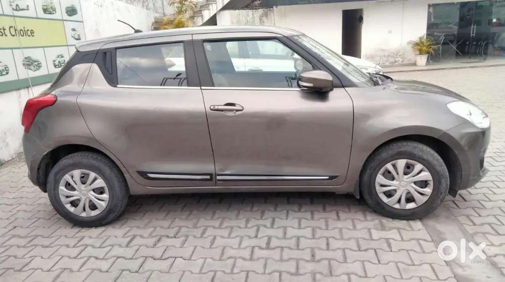 Maruti Suzuki Swift Vxi 2021