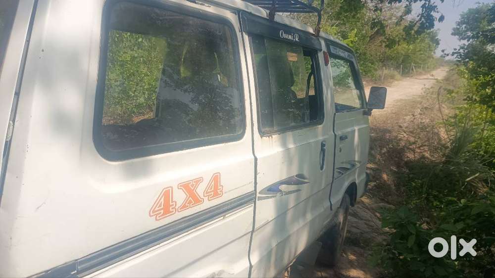 Maruti Suzuki Omni Car