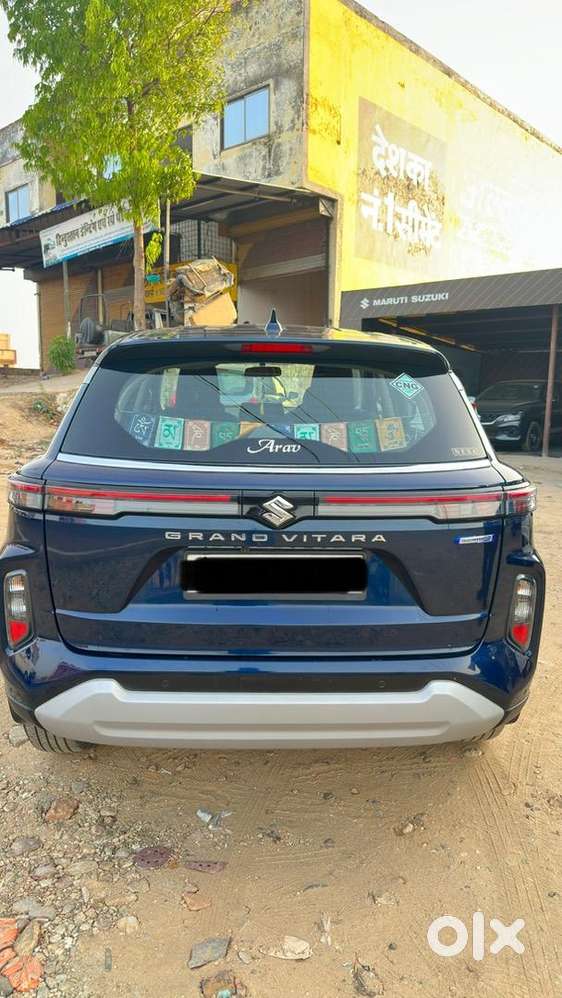 Maruti Suzuki Grand Vitara 2023 Cng & Hybrids Well Maintained