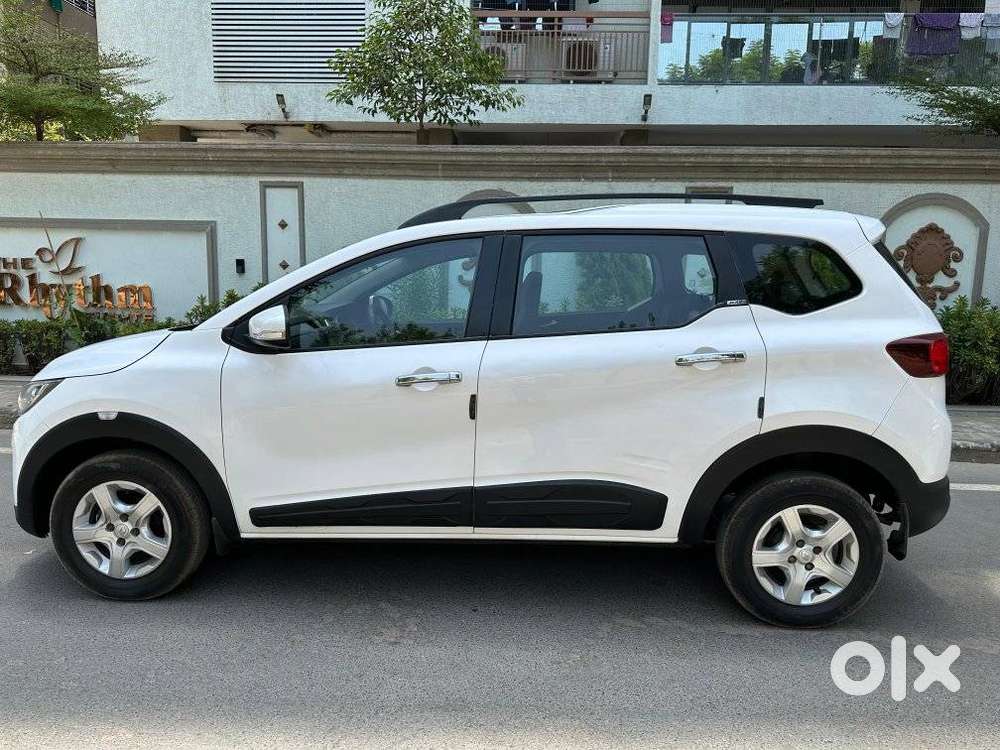Renault Triber Rxz, 2019, Petrol