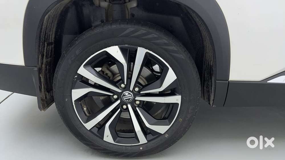 Mg Hector Plus Savvy Pro 1.5 Turbo Petrol Cvt 6 Str, 2023, Petrol