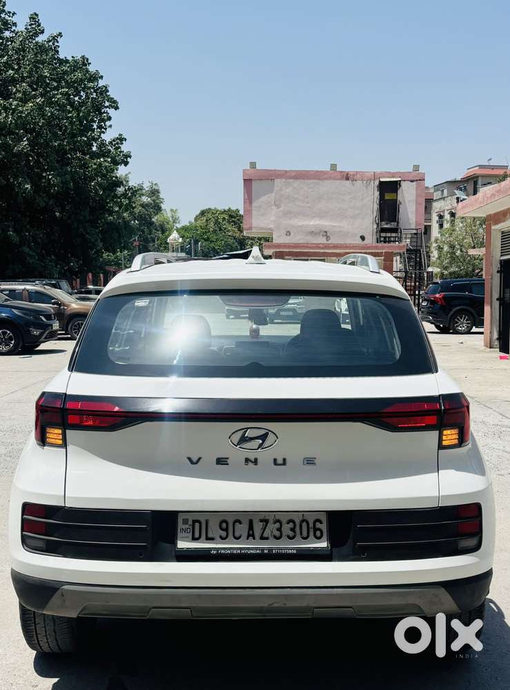 Hyundai Venue S, 2022, Petrol