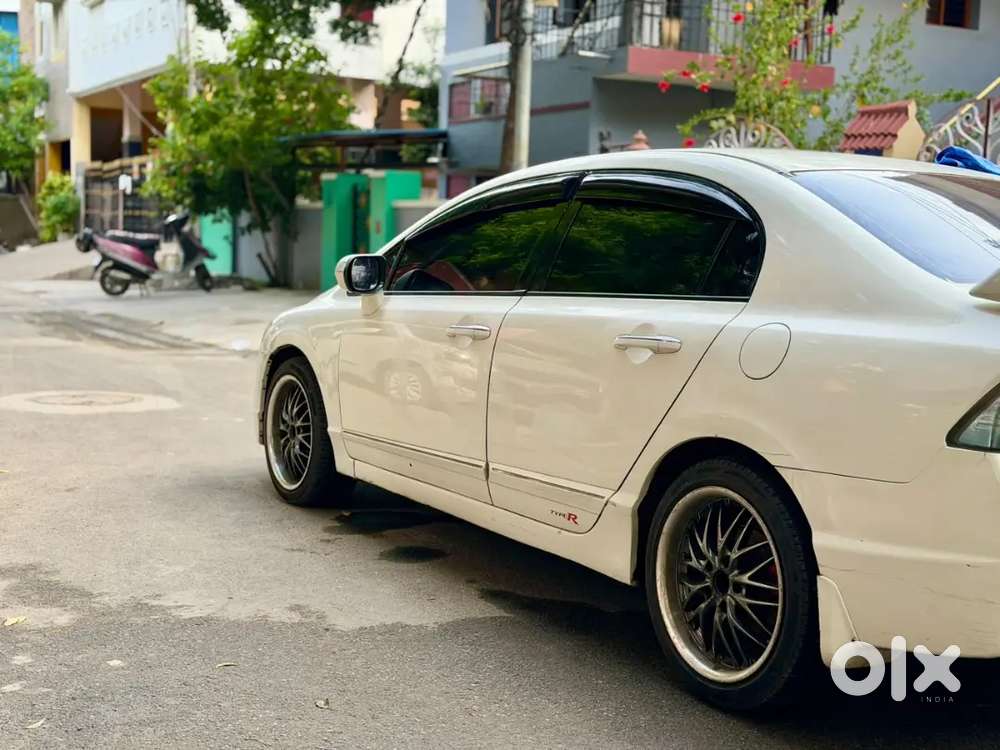 Honda Civic 1.8 V 2011