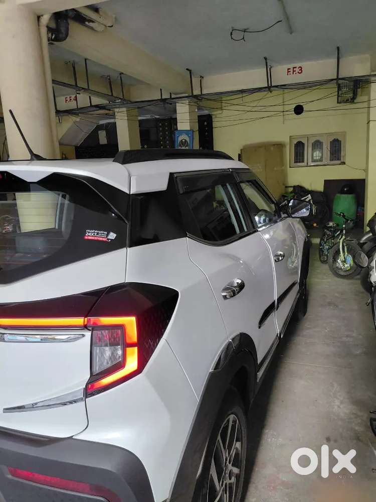 Mahindra Xuv300 Ax5 Pm 2025