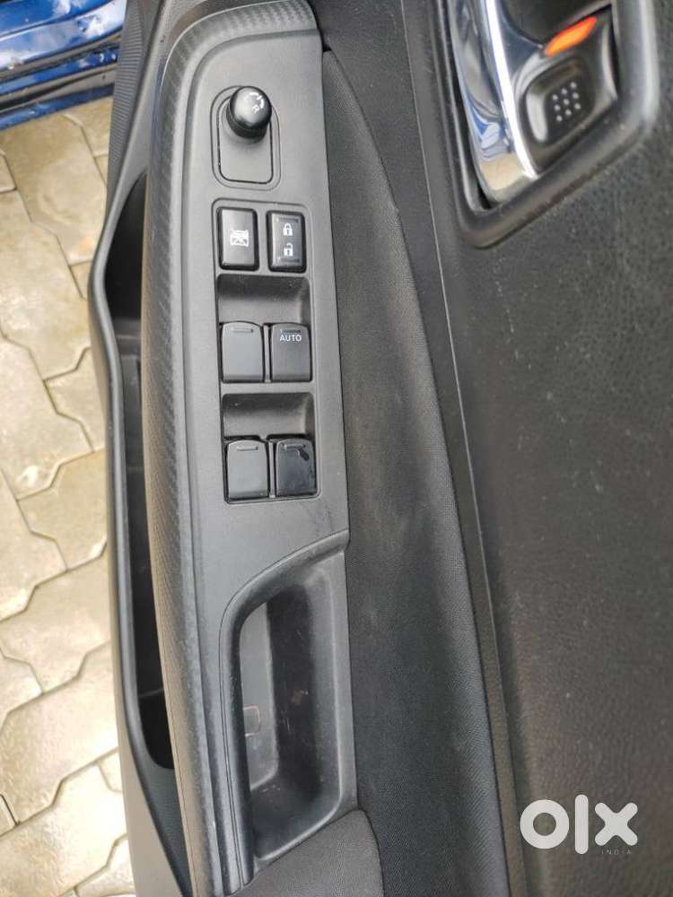 Maruti Suzuki Swift 1.2 Vxi (o), 2022, Petrol