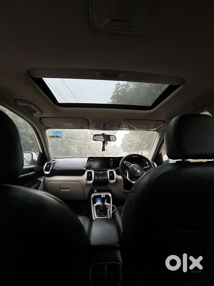 Kia Sonet Petrol 2021