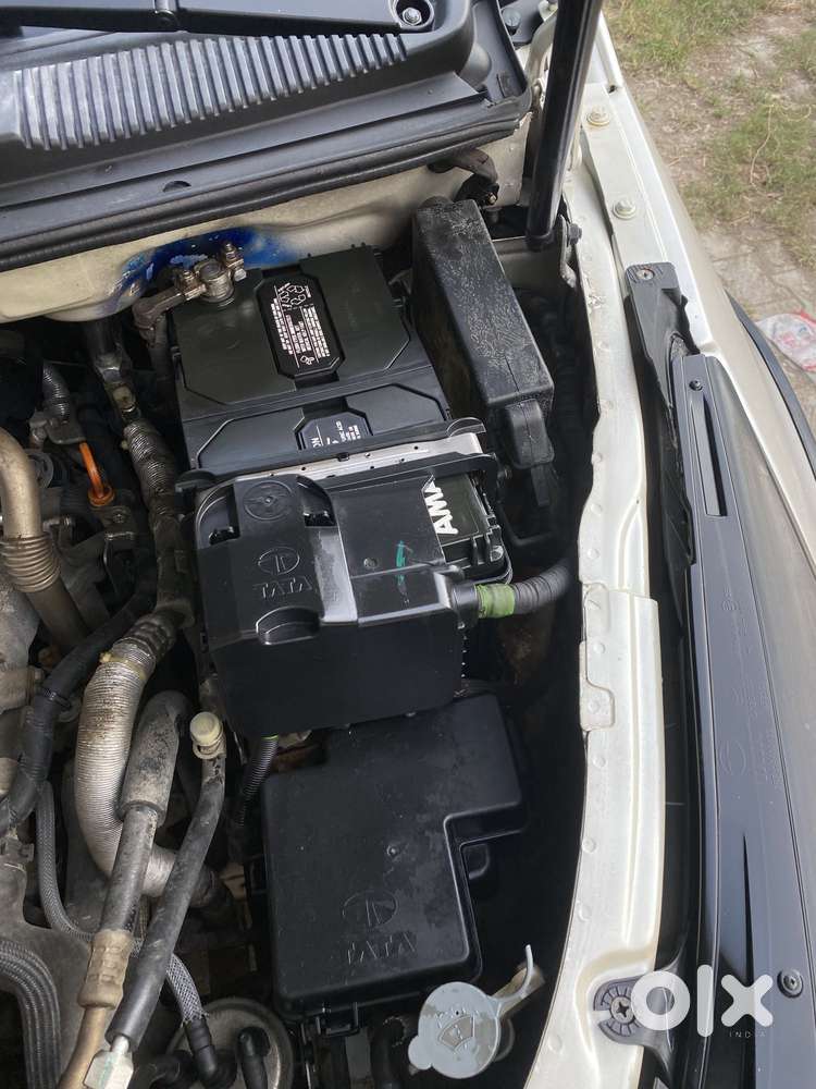 Tata Hexa 2.2 Xe 4x2 7 Str, 2017, Diesel