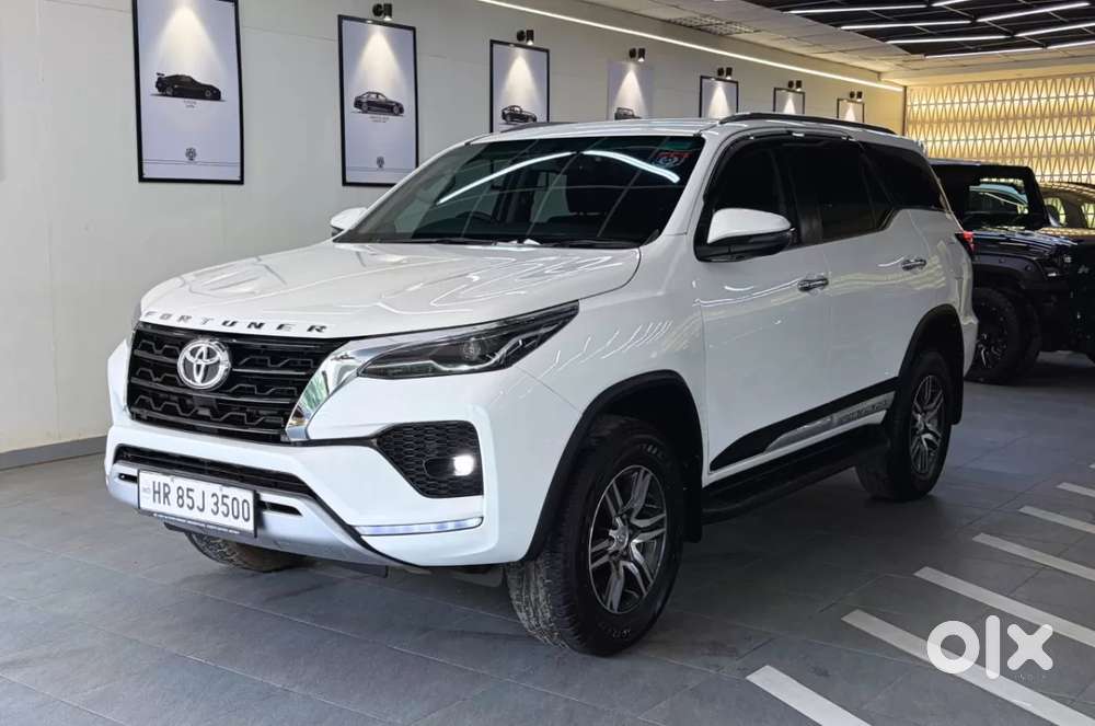 Toyota Fortuner 4x2 At 2.7 Petrol, 2025, Petrol