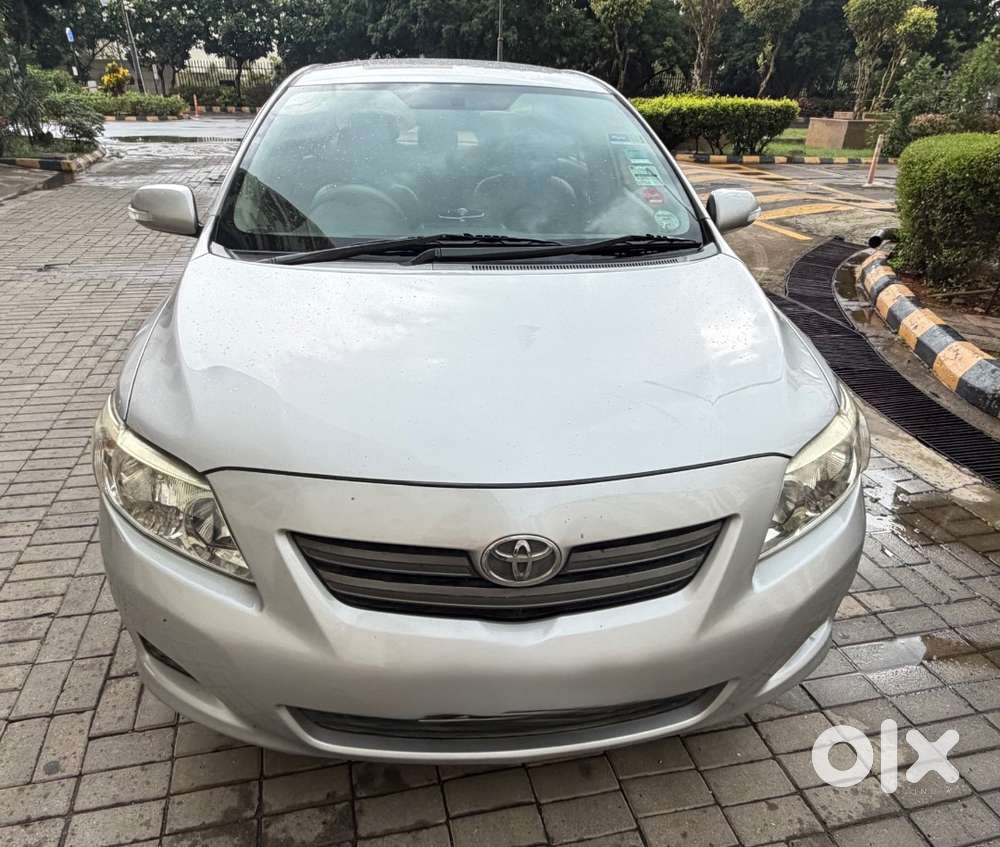 Toyota Corolla Altis 2010
