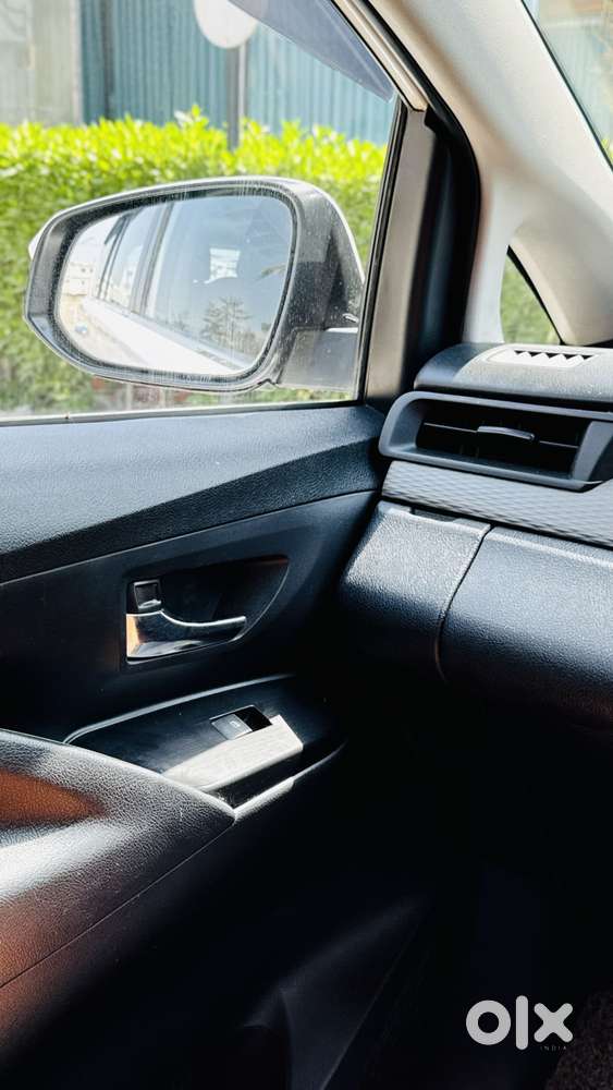 Toyota Innova Crysta G 8 Str, 2017, Diesel