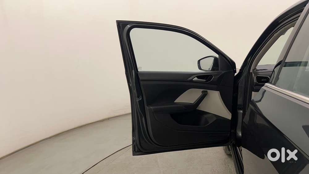 Volkswagen Taigun Topline 1.0 Tsi At (electric Seats), 2022, Petrol