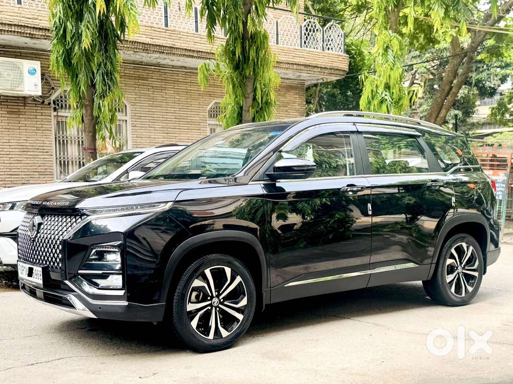Mg Hector Plus Sharp Pro 1.5 Turbo Petrol Cvt 7 Str, 2025, Petrol