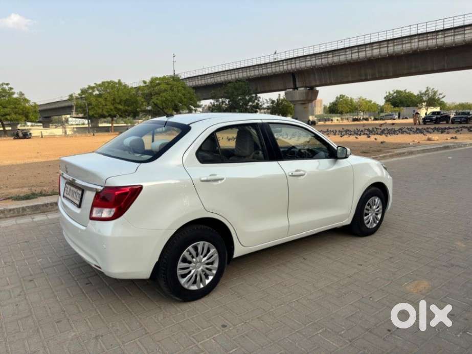 Maruti Suzuki Dzire 1.2 Vxi Amt, 2020, Petrol