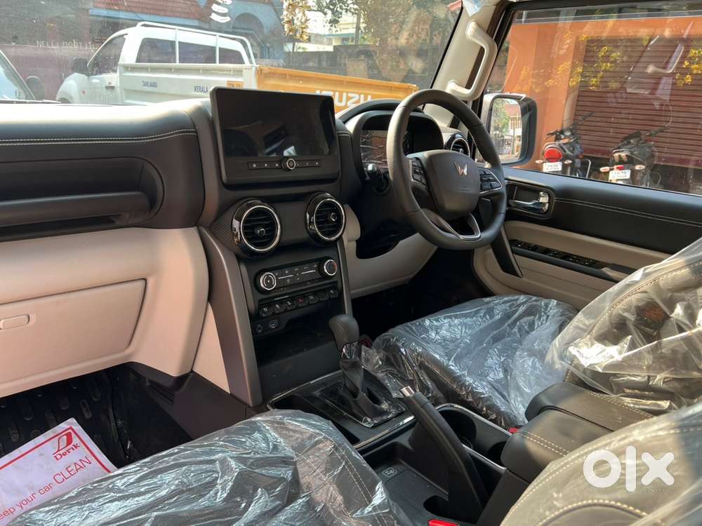 Mahindra Thar Roxx 2026 Star Edition At