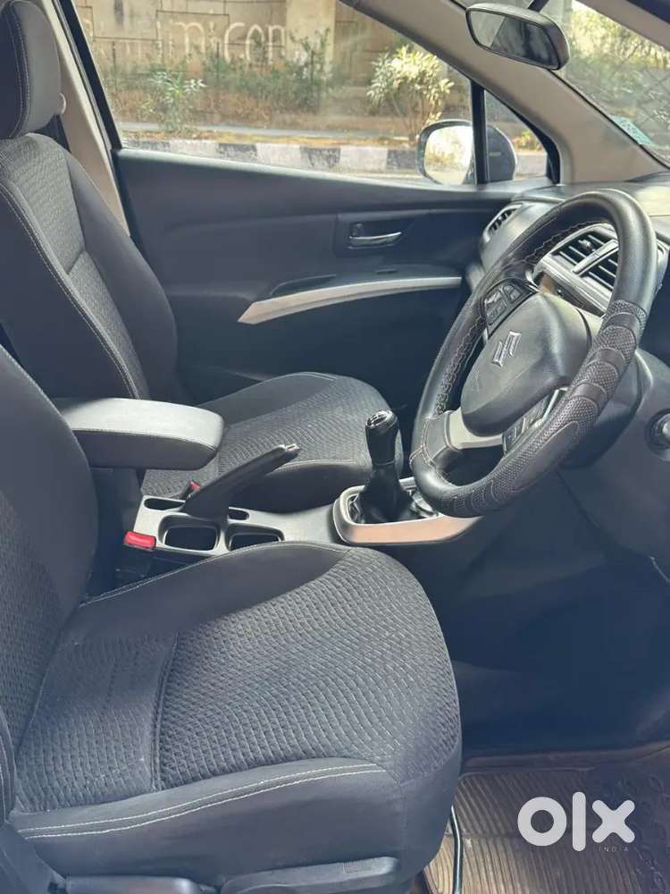 Maruti Suzuki S Cross 2015 Diesel Well Maintained