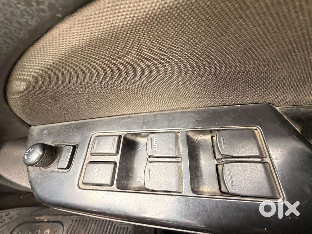 Maruti Suzuki Swift Vxi, 2015, Petrol