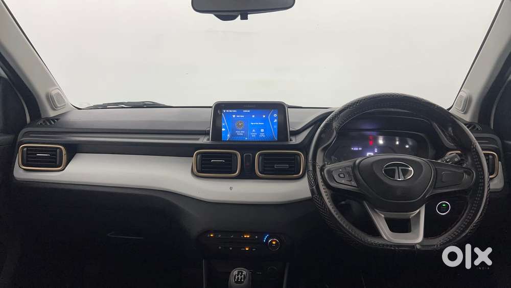Tata Punch Accomplished Dazzle Sunroof Cng, 2024, Cng & Hybrids