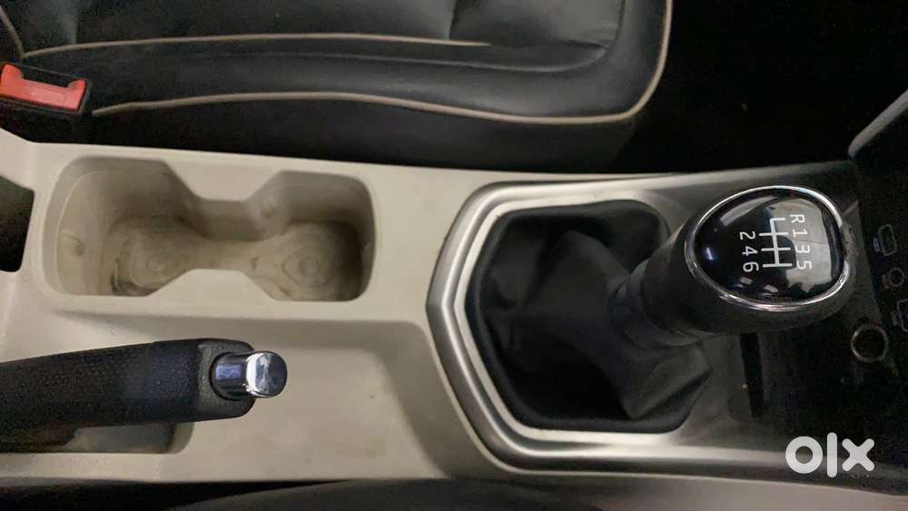 Mahindra Xuv300 W8, 2019, Petrol