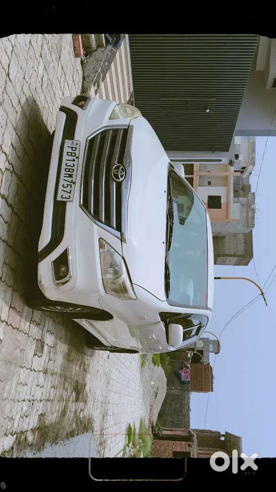 Toyota Innova Diesel 2015