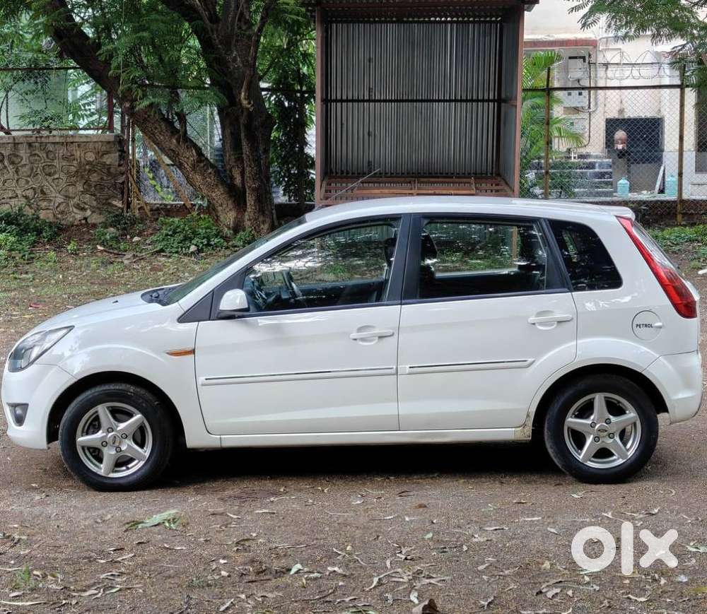 Ford Figo Duratec Titanium 1.2, 2011, Cng & Hybrids