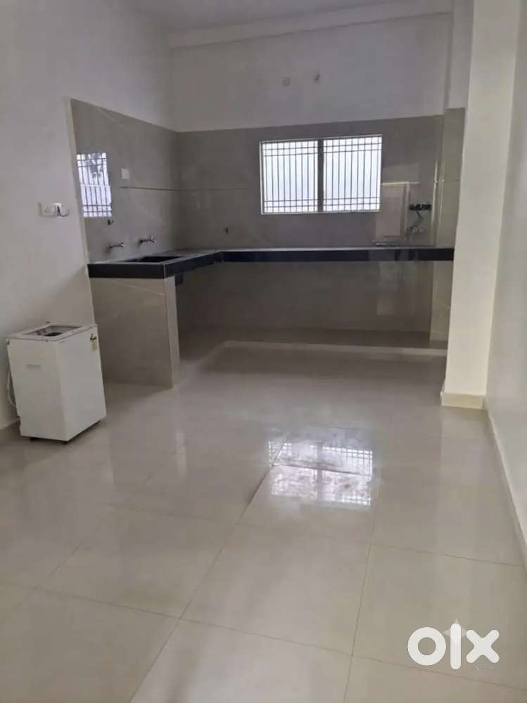3Bhk for rent in very peacefull society Ganeshdham sunderpur newada