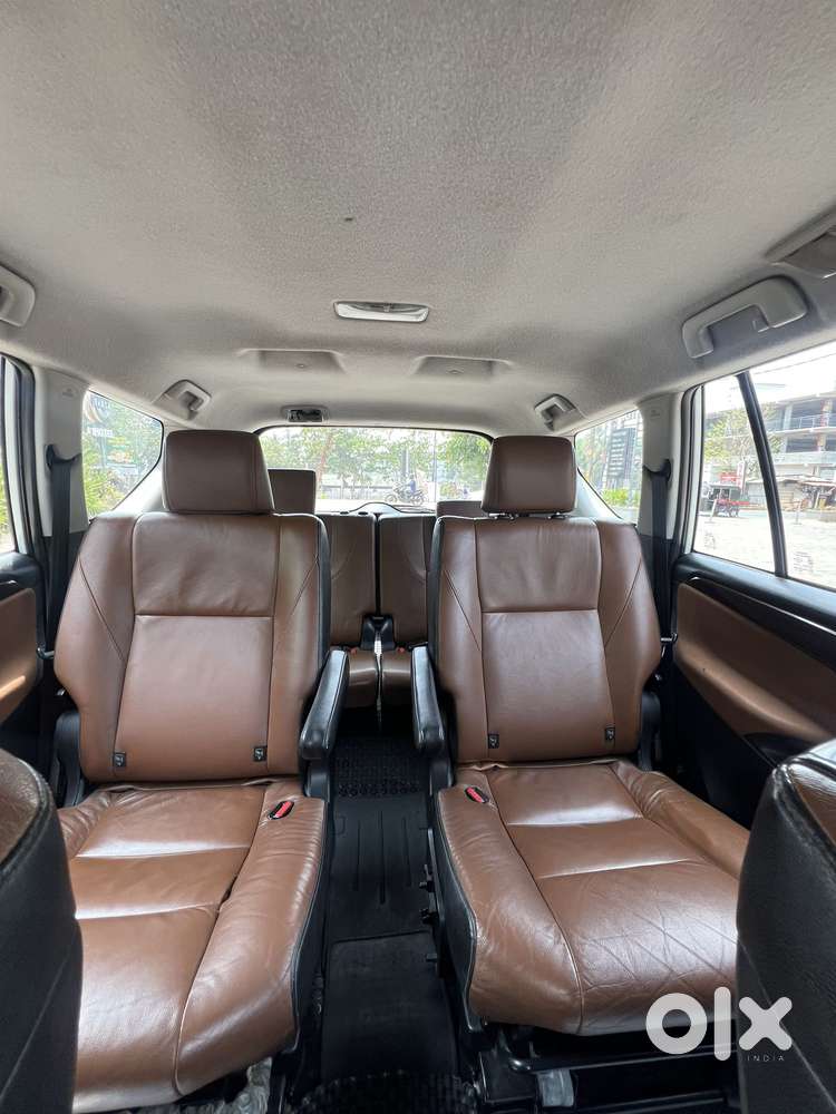 Toyota Innova Crysta