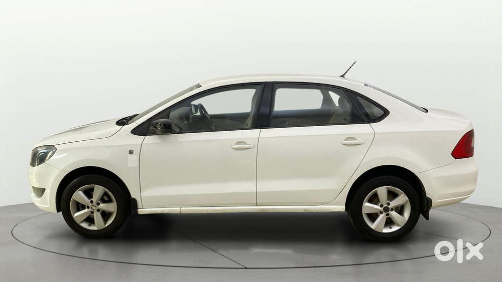 Skoda Rapid 2011-2013 1.6 Mpi Elegance, 2015, Petrol