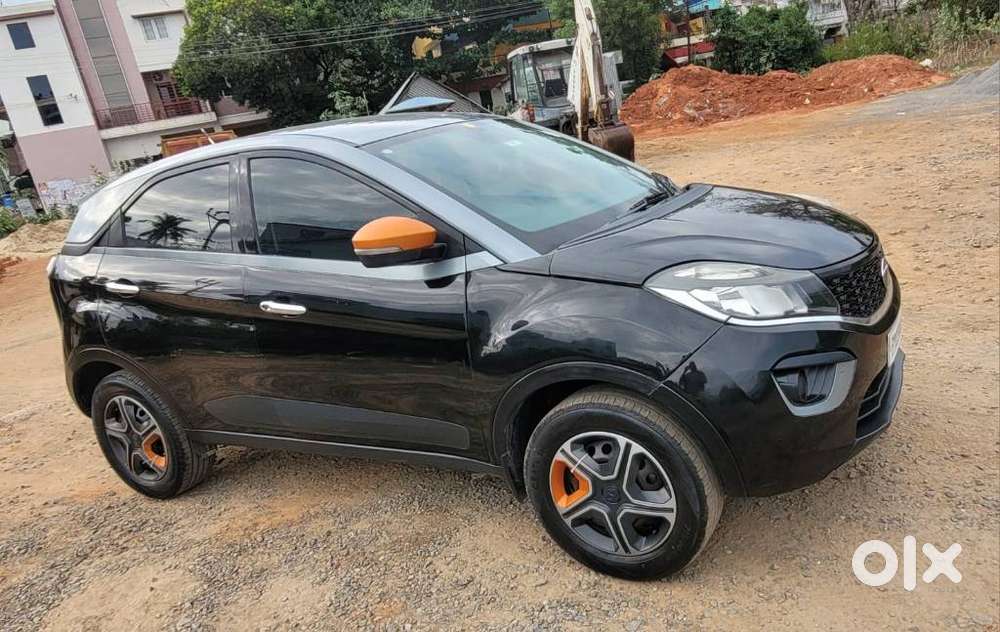 Tata Nexon Kraz Plus Amt, 2020, Petrol