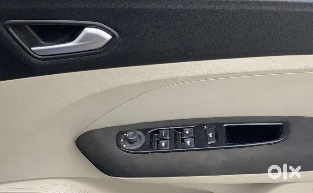 Renault Triber Rxz, 2020, Petrol