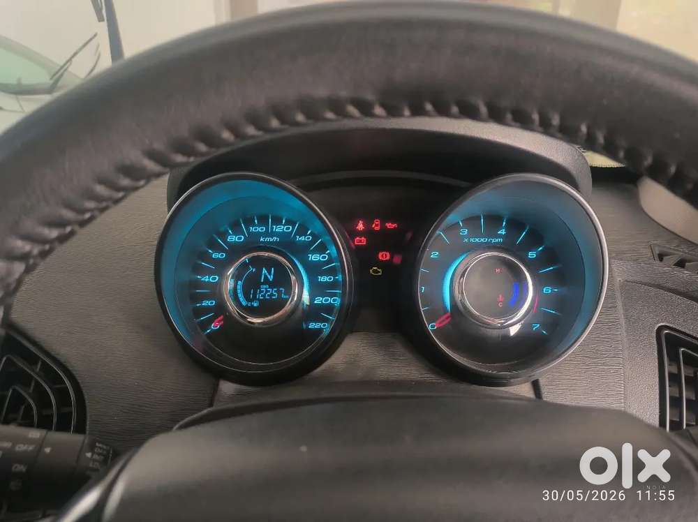 Mahindra Xuv500 2016