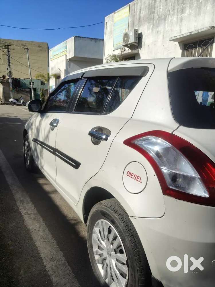 Maruti Suzuki Swift 2015 Diesel 87200 Km Driven