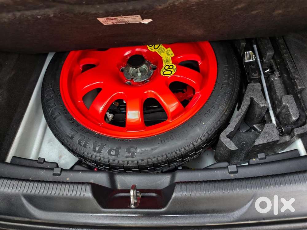 Jaguar Xe Portfolio, 2016, Petrol