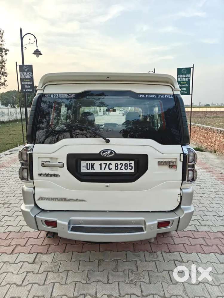 Mahindra Scorpio 2016 Diesel 72500 Km Driven