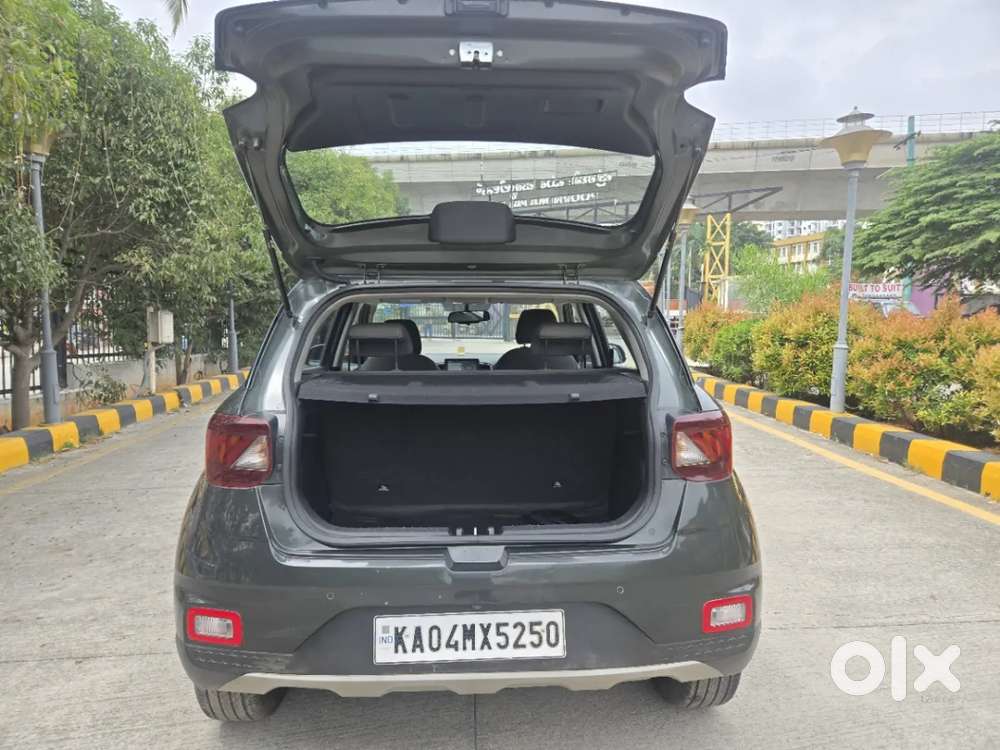 Hyundai Venue 1.0 Sx (o) Turbo Dct, 2020, Petrol